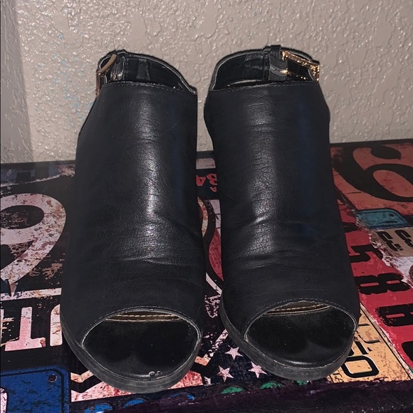 Rampage high heels. - Picture 2 of 2